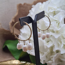 Charger l&#39;image dans la galerie, Boucles d&#39;oreilles en Perles naturelles
