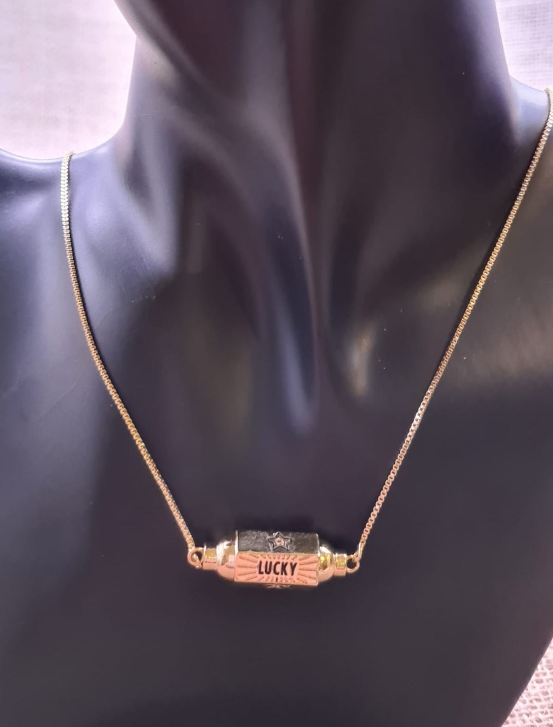 Collier lucky